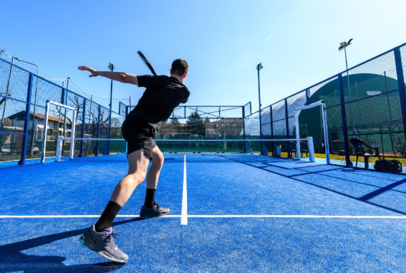 Tenis sebagai Olahraga Kompetitif dan Rekreasi